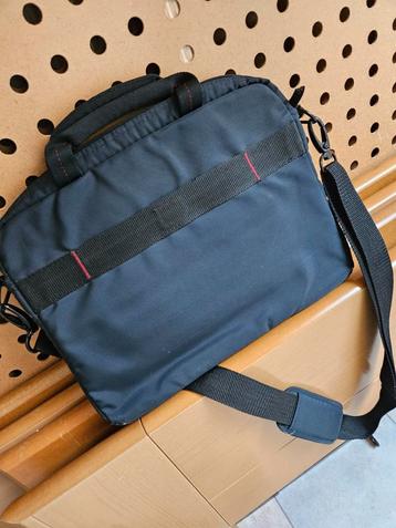 Laptop tas voor kleine laptop beschikbaar voor biedingen