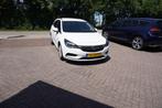 Opel Astra Sports Tourer 1.0 Turbo Business+ CRUISE NAVI, Auto's, Voorwielaandrijving, Stof, 1178 kg, 620 kg