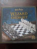 Harry Potter Wizard Chess Set - Noble Collection, Een of twee spelers, Ophalen of Verzenden, Zo goed als nieuw, Noble Collection