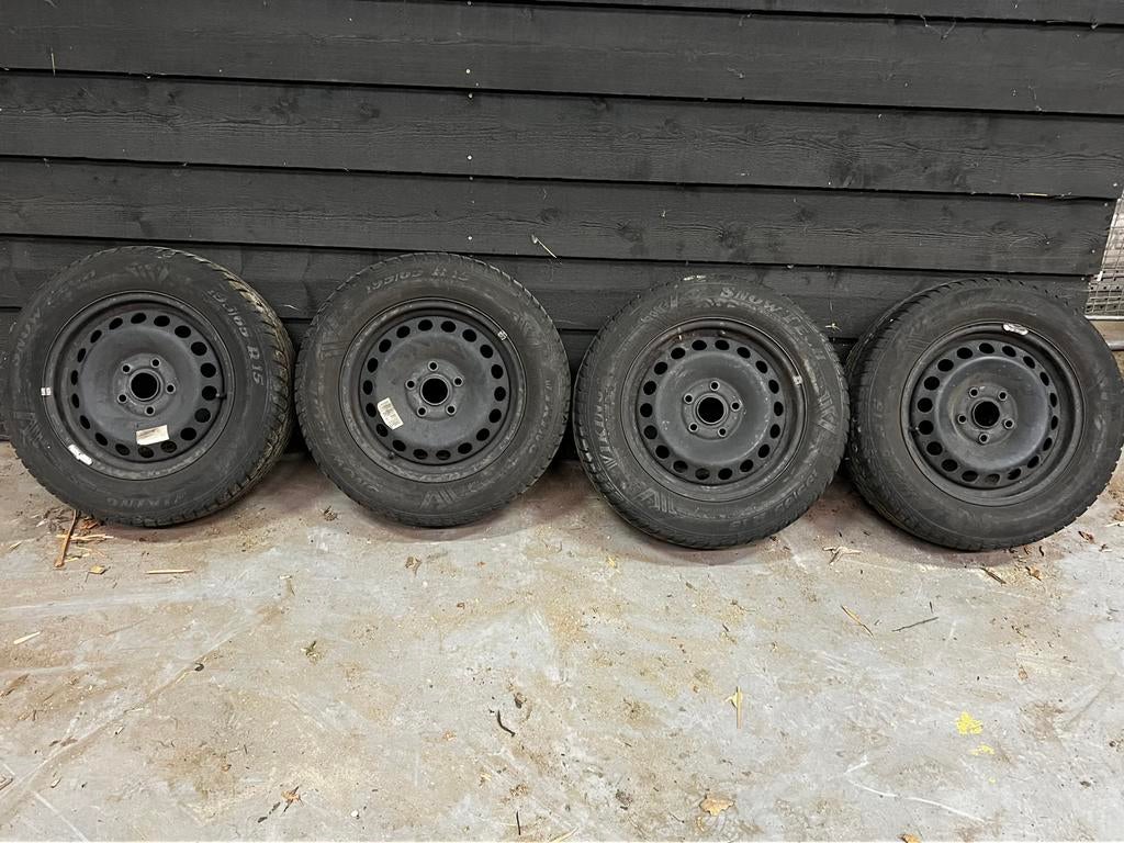 Winterbanden set Golf/Caddy - 195/65 R15, Gebruikt, 15 inch, Banden en Velgen, Personenwagen