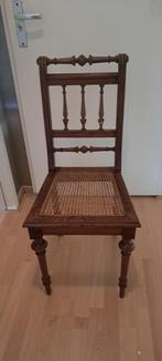 2 oude stoelen (Z258-, Ophalen