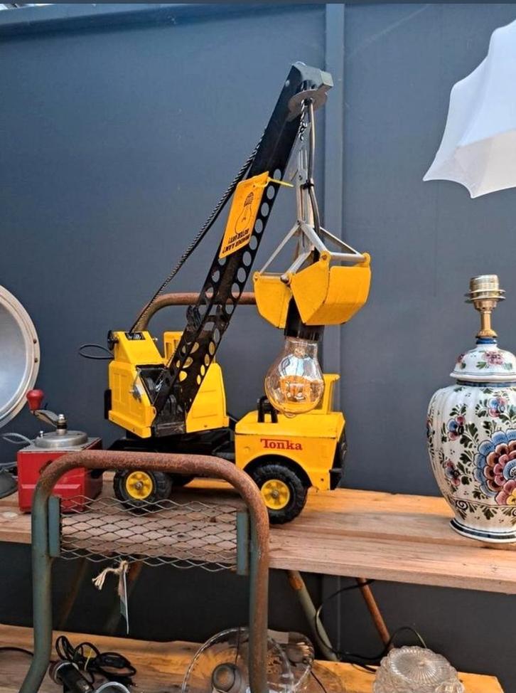 Handgemaakte Tonka metalen vintage auto lampen, Huis en Inrichting, Lampen | Tafellampen, Zo goed als nieuw, Minder dan 50 cm