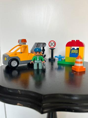 Duplo setje beschikbaar voor biedingen