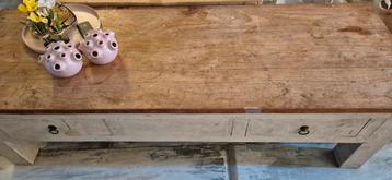 prachtige grote salontafel  beschikbaar voor biedingen