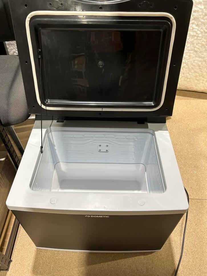 Dometic Koel-/Vriesbox te koop, Caravans en Kamperen, Koelboxen, Gebruikt, Koelbox, Compressor, Ophalen