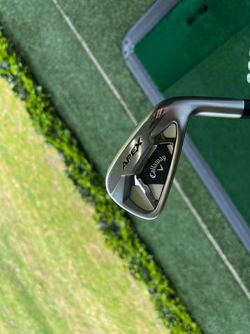 Callaway Apex ijzer set: A,P,9,8,7,6,5 beschikbaar voor biedingen