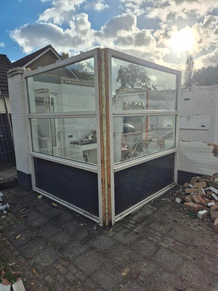 2x Vast Glas Kozijnen met Borstwering - 218x245cm, Doe-het-zelf en Verbouw, Kozijnen en Schuifpuien, Ophalen