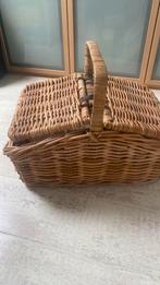 Rieten mand, Hobby en Vrije tijd, Picknickmanden, Ophalen, Zo goed als nieuw