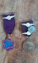 Airborne WW2 wandeltocht medaille 2 stuks, Ophalen of Verzenden, Luchtmacht, Lintje, Medaille of Wings