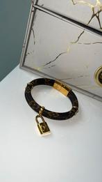 Lv armbandje, Sieraden, Tassen en Uiterlijk, Armbanden, Ophalen of Verzenden, Nieuw, Goud