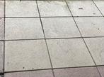 Gratis 60 tuintegels - Zelf verwijderen/ophalen., Tuin en Terras, Tegels en Klinkers, Ophalen, Gebruikt, 5 tot 10 m², Beton