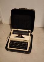 Verkoop Erika vintage typemachine type machine

Prijs 25, Ophalen of Verzenden, Zo goed als nieuw