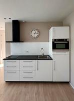 Bijna nieuwe complete keuken, alles er op en aan!, Huis en Inrichting, Keuken | Complete keukens, Ophalen, Zo goed als nieuw, Wit