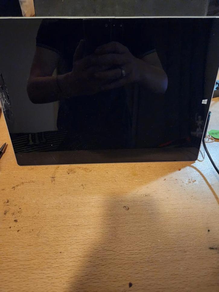 Surface Pro 4 (defect) - Onderdelen/Reparatie, Computers en Software, Apple Desktops, Niet werkend, Overige modellen, SSD, Onbekend