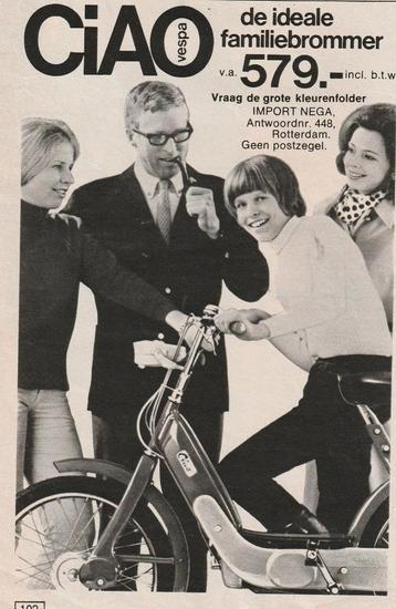 Retro reclame 1972 Ciao Vespa brommer voor hele gezin beschikbaar voor biedingen