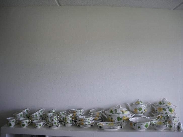 Villeroy & Boch Geranium Malva servies, Huis en Inrichting, Keuken | Servies, Zo goed als nieuw, Bord(en), Wedgwood, Aardewerk