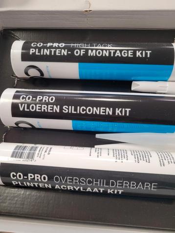1 doos met kokers kit voor 15,00 beschikbaar voor biedingen
