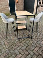 Bar met 2 krukken, Ophalen, Met voetsteun, Zo goed als nieuw, 90 cm of meer