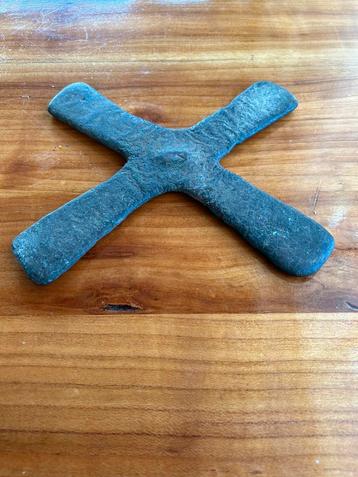 Primitief geld, dit Katanga cross of Handa cross beschikbaar voor biedingen