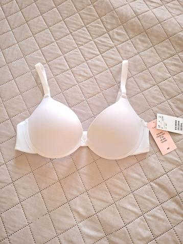 Nieuwe super push up bh van H&M beschikbaar voor biedingen