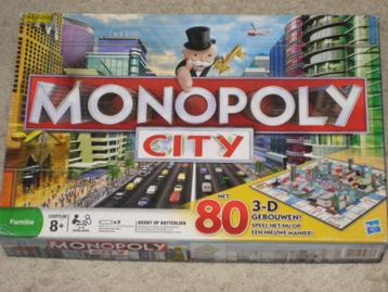Monopoly spellen 5 stuks + 2 monopoly kaartspellen beschikbaar voor biedingen