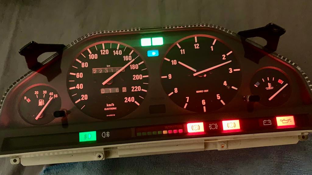 Bmw e30 316 318 4 cilinder instrumentenpaneel, Auto-onderdelen, Dashboard en Schakelaars, BMW, Ophalen of Verzenden