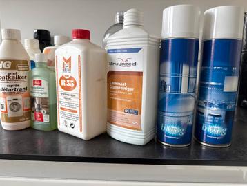 BIJNA GRATIS: Diverse Reinigingsmiddelen Collectie beschikbaar voor biedingen