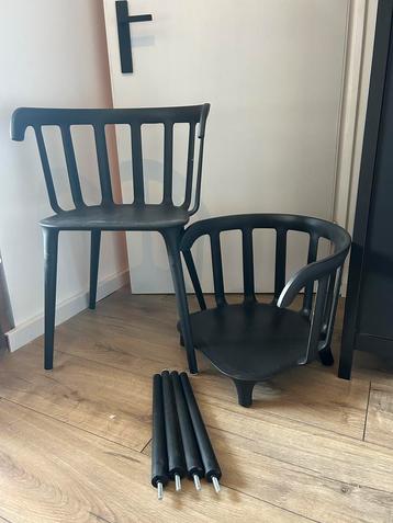 2 Zwarte Stoelen - Poten Afneembaar beschikbaar voor biedingen