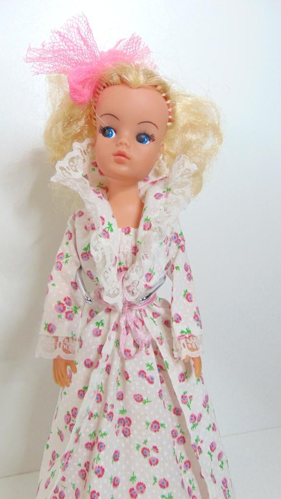 Barbie Vintage Sindy in nacht gewaad, Verzamelen, Ophalen of Verzenden, Gebruikt, Pop