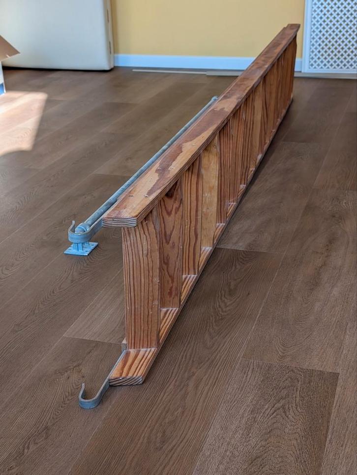 Houten ladder 3m met muurbevestiging voor interieur, Doe-het-zelf en Verbouw, Ladders en Trappen, Ophalen
