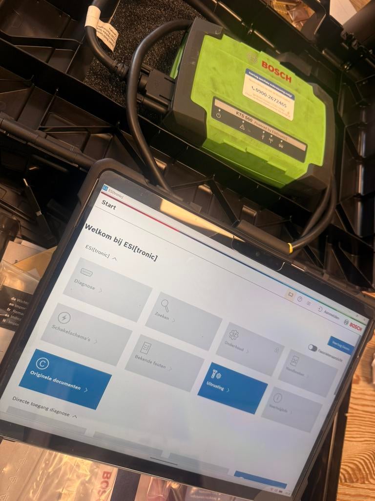 Bosch KTS 560 Diagnoseapparaat + Tablet – COMPLEET, Ophalen, Zo goed als nieuw