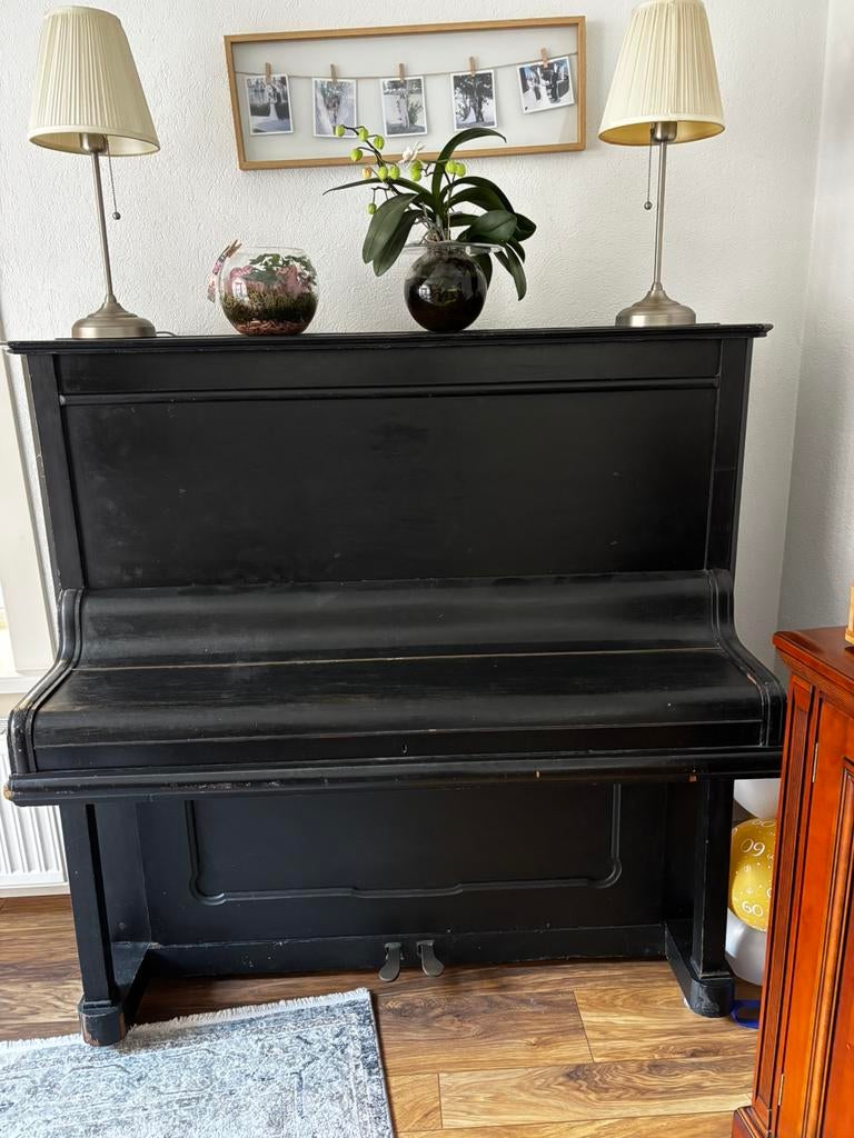 Julius Blüthner Piano 1867, Muziek en Instrumenten, Piano's, Ophalen, Gebruikt, Zwart, Piano