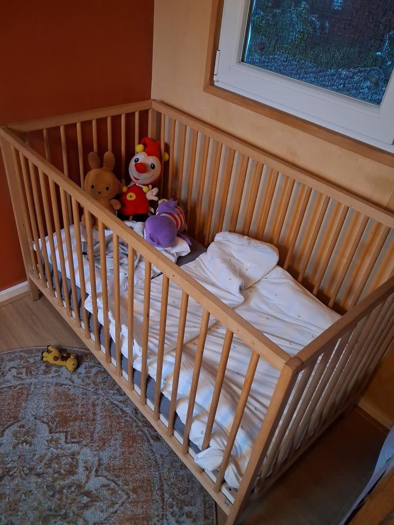 Gratis baby bed, Kinderen en Baby's, Kinderkamer | Complete kinderkamers, Ophalen, Gebruikt, Jongetje of Meisje