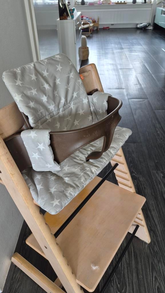 Stokke Tripp Trapp met accessoires, Kinderen en Baby's, Kinderstoelen, Ophalen, Gebruikt, Meegroeistoel, Afneembaar eetblad
