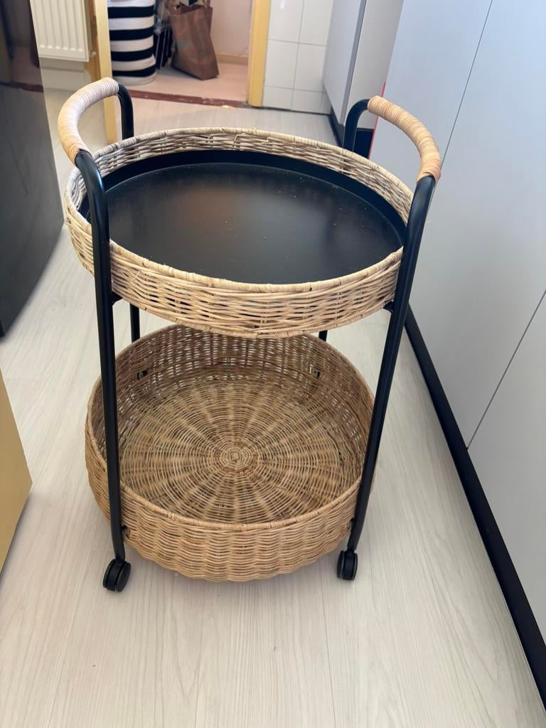 Ikea roltafel riet, Ophalen, Zo goed als nieuw