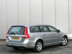 Volvo V70 2.0 T4 Classic Ed. Xenon / Trekhaak / Navi, Auto's, Volvo, 1556 kg, Stof, Gebruikt, 1969 cc
