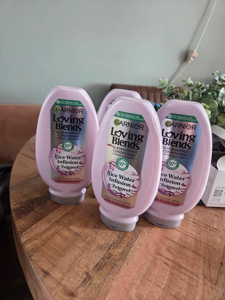 4 Garnier Loving Blends Gladmakende Conditioner, Sieraden, Tassen en Uiterlijk, Uiterlijk | Haarverzorging, Nieuw, Shampoo of Conditioner