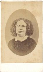 CDV - Libraire de T Kouwenaar -Amsterdam -  Kon. Sophie Ned., Gebruikt, Verzenden, Foto, Klederdracht