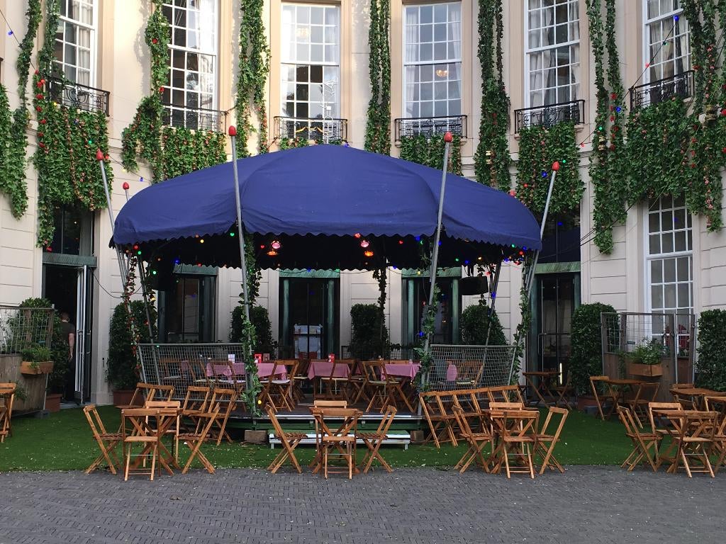 Vintage theater kermis Parade festival horeca tenten veel!, Ophalen