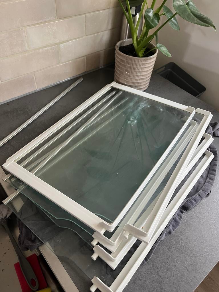 5 glazen koelkast plankjes 45.5x30 cm, Witgoed en Apparatuur, Onderdelen en Toebehoren, Ophalen, Gebruikt