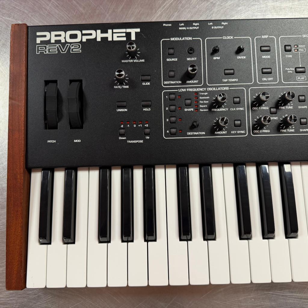 Sequential Prophet Rev2 8-Voice | Prima staat, Flex Ltd., Gebruikt, https://flex.com/contact-us, Nobelstraat 10, 5807 GA Oostrum LB, Limburg, Nederland