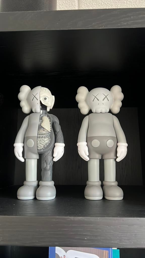 KAWS companion set Grey, Verzamelen, Beelden en Beeldjes, Ophalen, Zo goed als nieuw