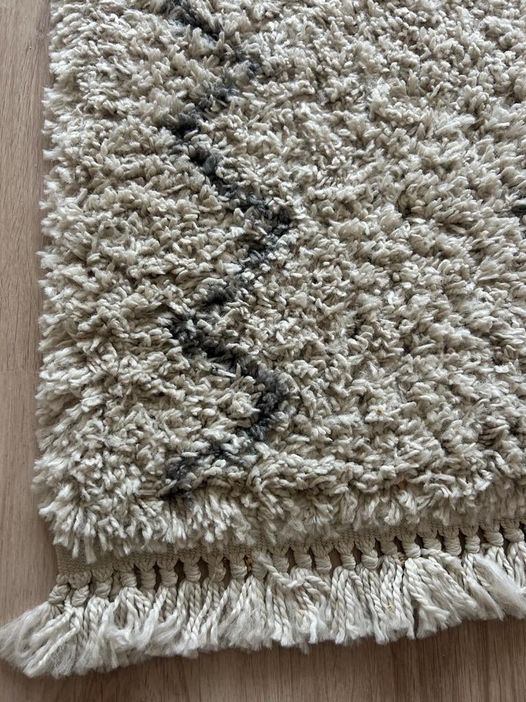 Vloerkleed wit/creme met grijs patroon 140x200cm, Huis en Inrichting, Ophalen, 100 tot 150 cm, Grijs, 200 cm of meer