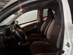 Toyota Aygo X 1.0 VVT-i S-CVT first, Stof, Gebruikt, 4 stoelen, Wit