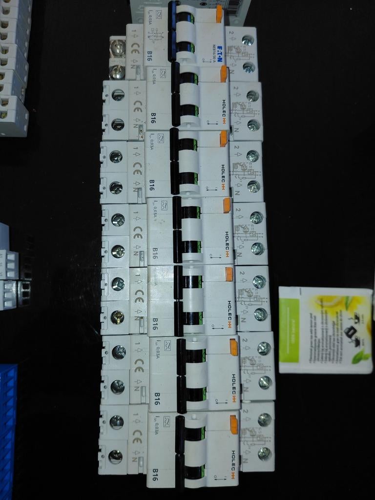 Holec aardlekschakelaar B 16, Ophalen