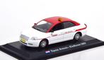 JSN Atlas 1:43 Toyota Avensis 2003 wit rood - Eindhoven Taxi, Overige merken, -, Nieuw, Ophalen of Verzenden