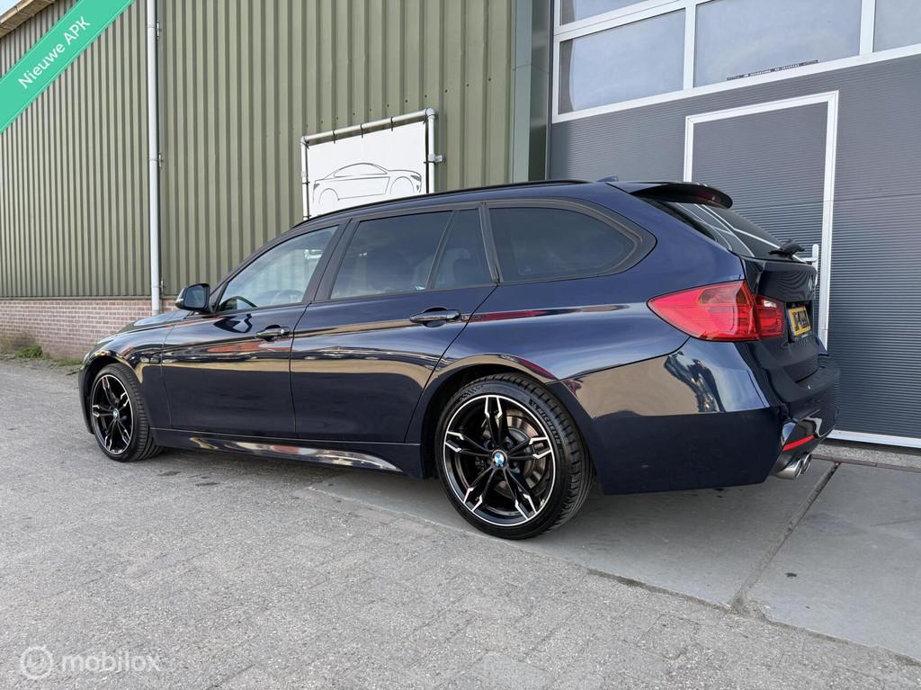BMW 3-serie Touring 320d High Executive|Leder|Xenon|CarPlay|, Auto's, Achterwielaandrijving, 4 cilinders, Blauw, Leder