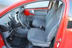 Peugeot 107 1.0-12V XS Airco 5Drs Stuurbekrachtiging Jaar Ga, Auto's, Peugeot, Voorwielaandrijving, Stof, Gebruikt, 765 kg