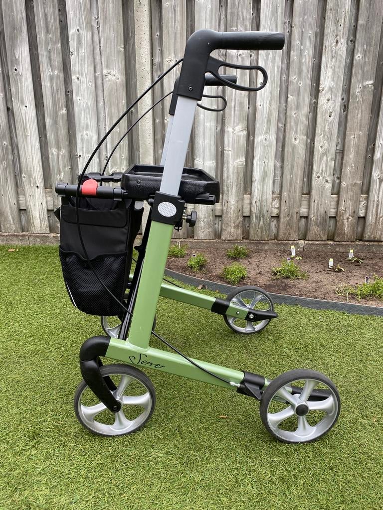 Rehasense Server - maat L - rollator met tas en dienblad, Ophalen, Opvouwbaar, Zo goed als nieuw