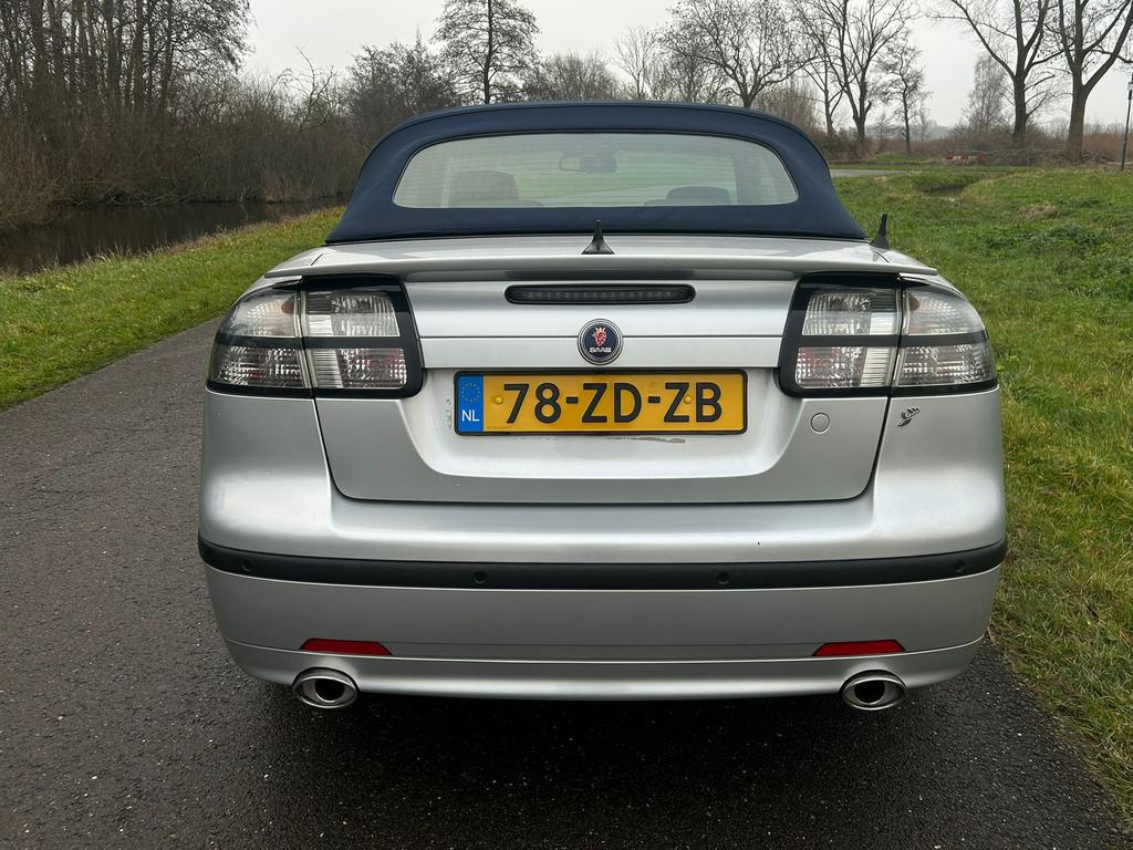 Saab 9-3 1.8 T 110KW Cabrio AUT 2008 Zilvergrijs in TOPCOND., Auto's, 1998 cc, 4 cilinders, Cabriolet, 4 stoelen